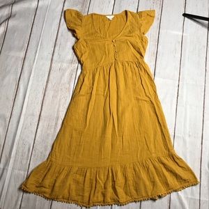Boho Style Gold Colored Dress With Butterfly Sleeves Size 4-6
